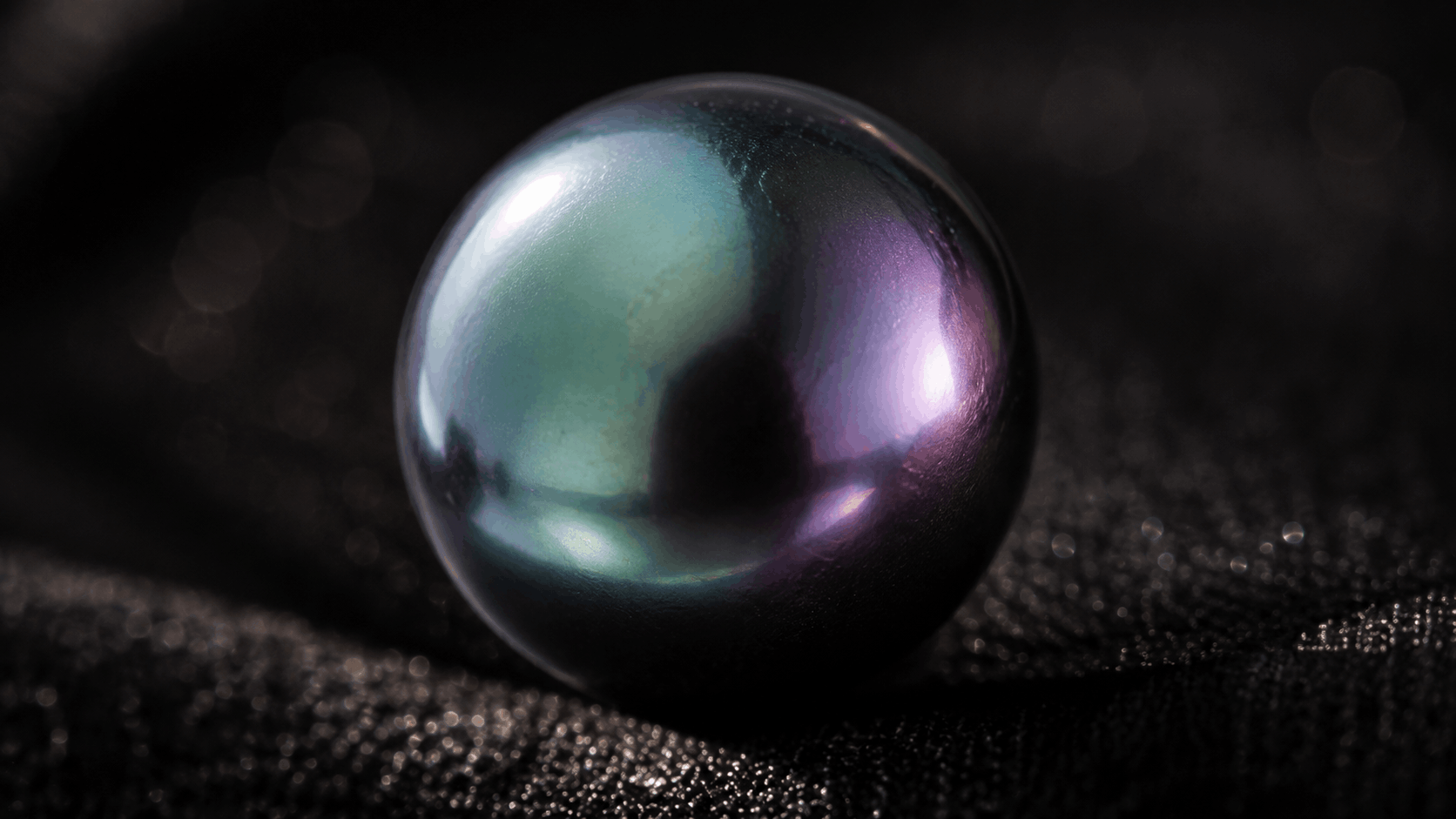 01. Co jsou Black Pearl Earrings